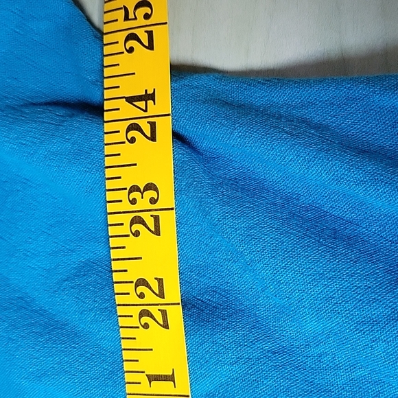 Embroidered designs made in Guatemala button down top. - Picture 7 of 9